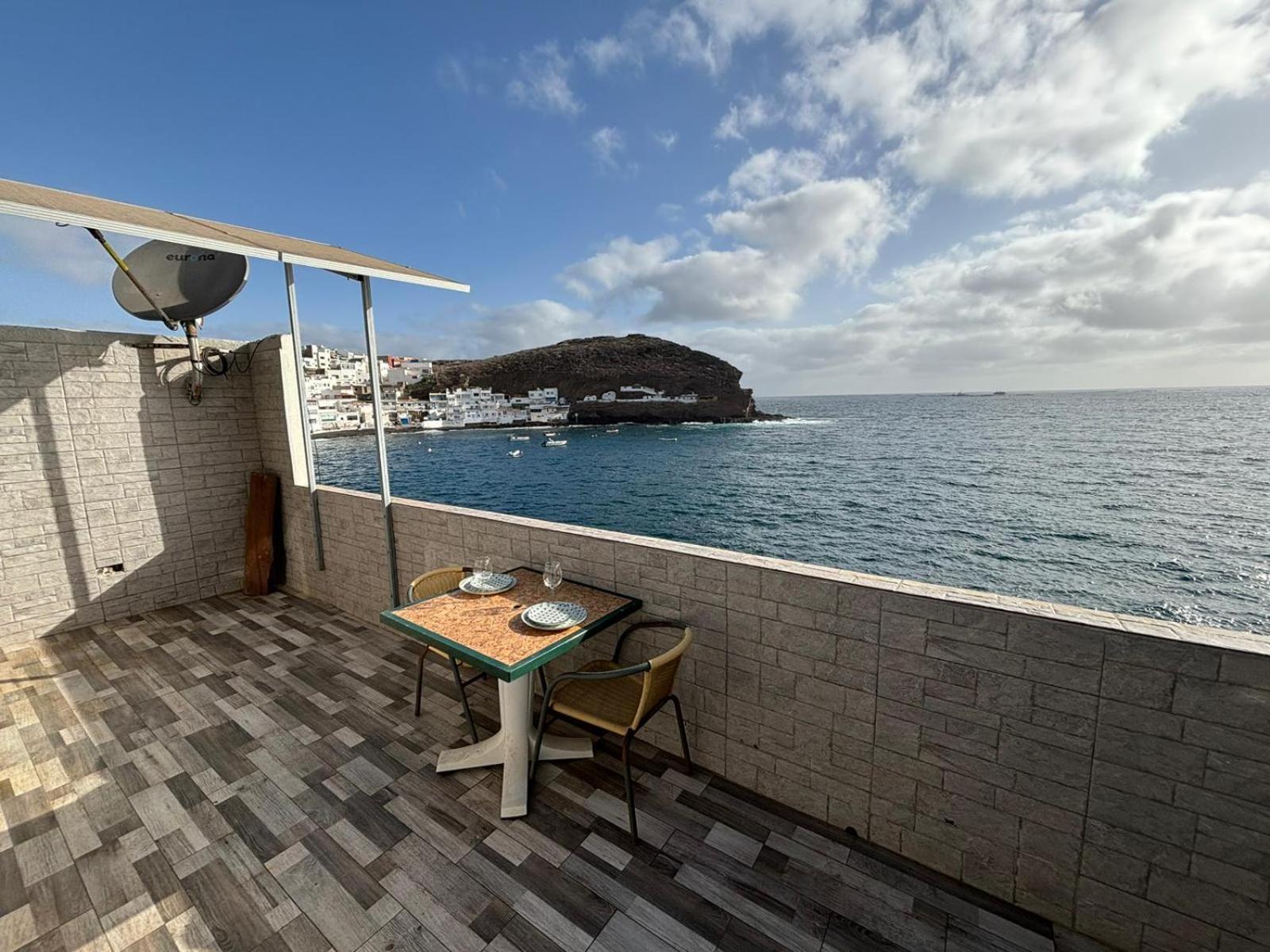 Ocean Attic By Wave