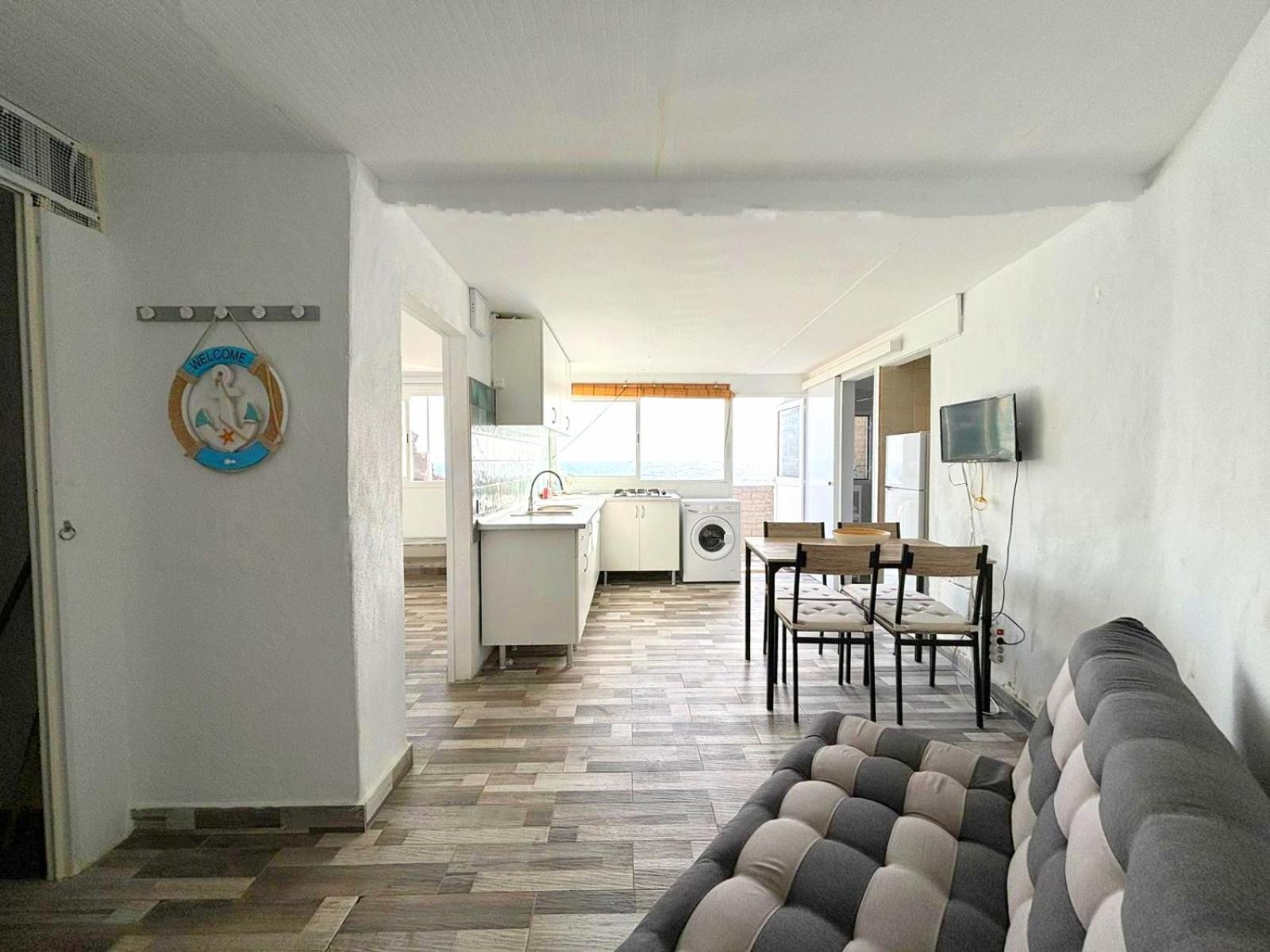 Apartment Ocean Attic By Wave